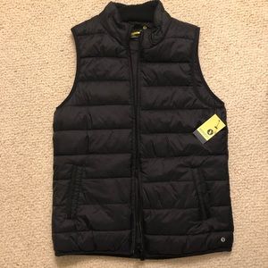 Black puffer vest. NWT